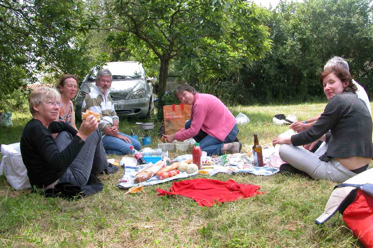 Img19PicnicAuCamping.JPG (reduit)